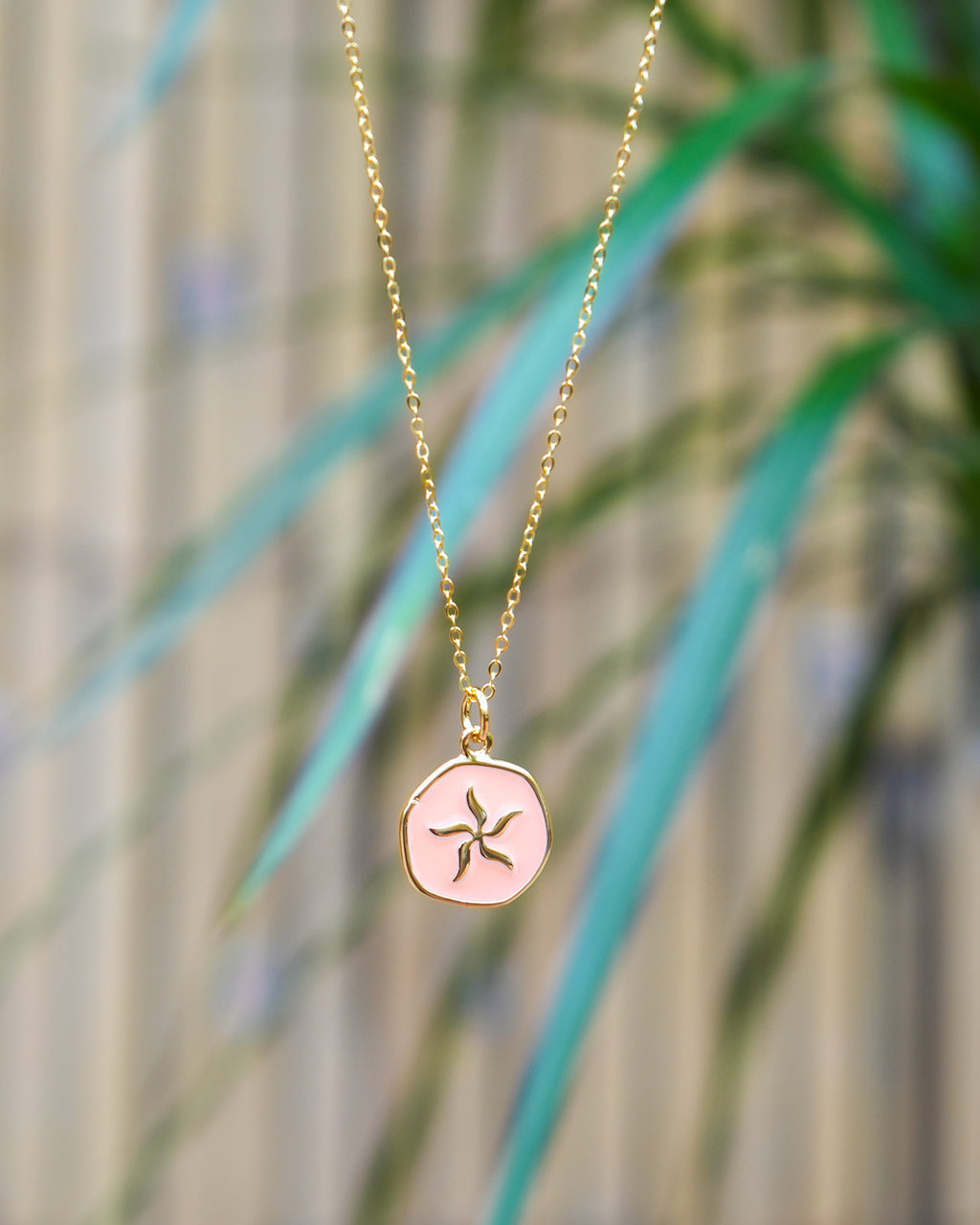 Starfish Golden ~ Necklace