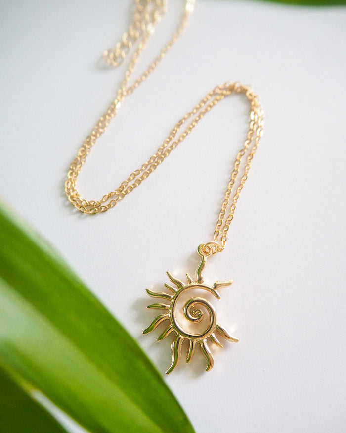 Sun's up - Necklace golden